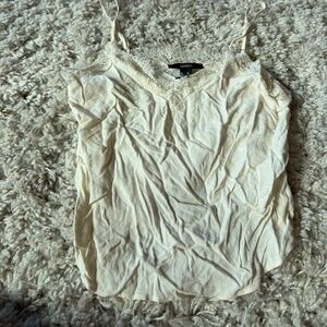 Elegant cream Forever 21 Cream Lace Trim belly like vintage short shirt Camisole